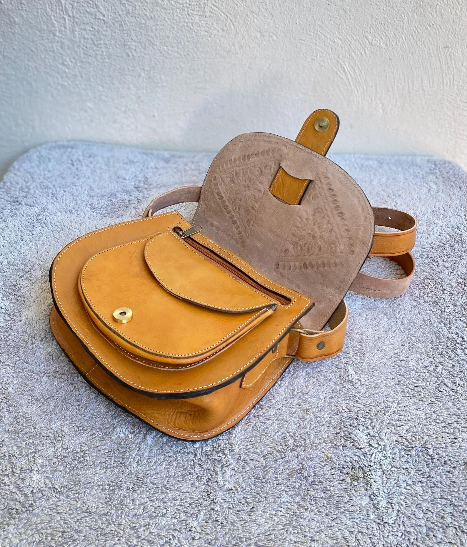 Vegetable-Tanned Leather Shoulder Bag from Marrakech — view 6