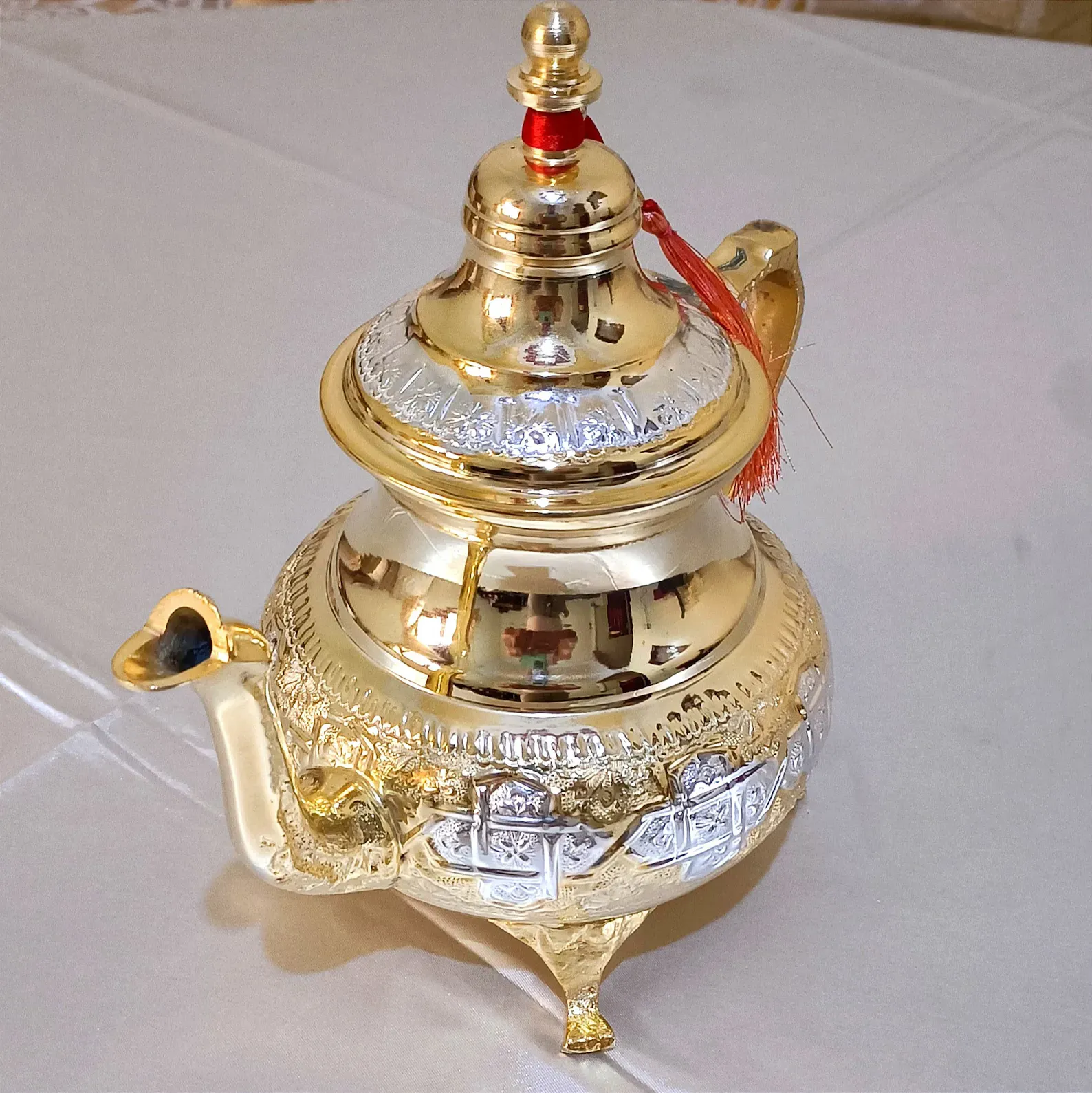 Hand-Hammered Brass Teapot from Fès — view 7