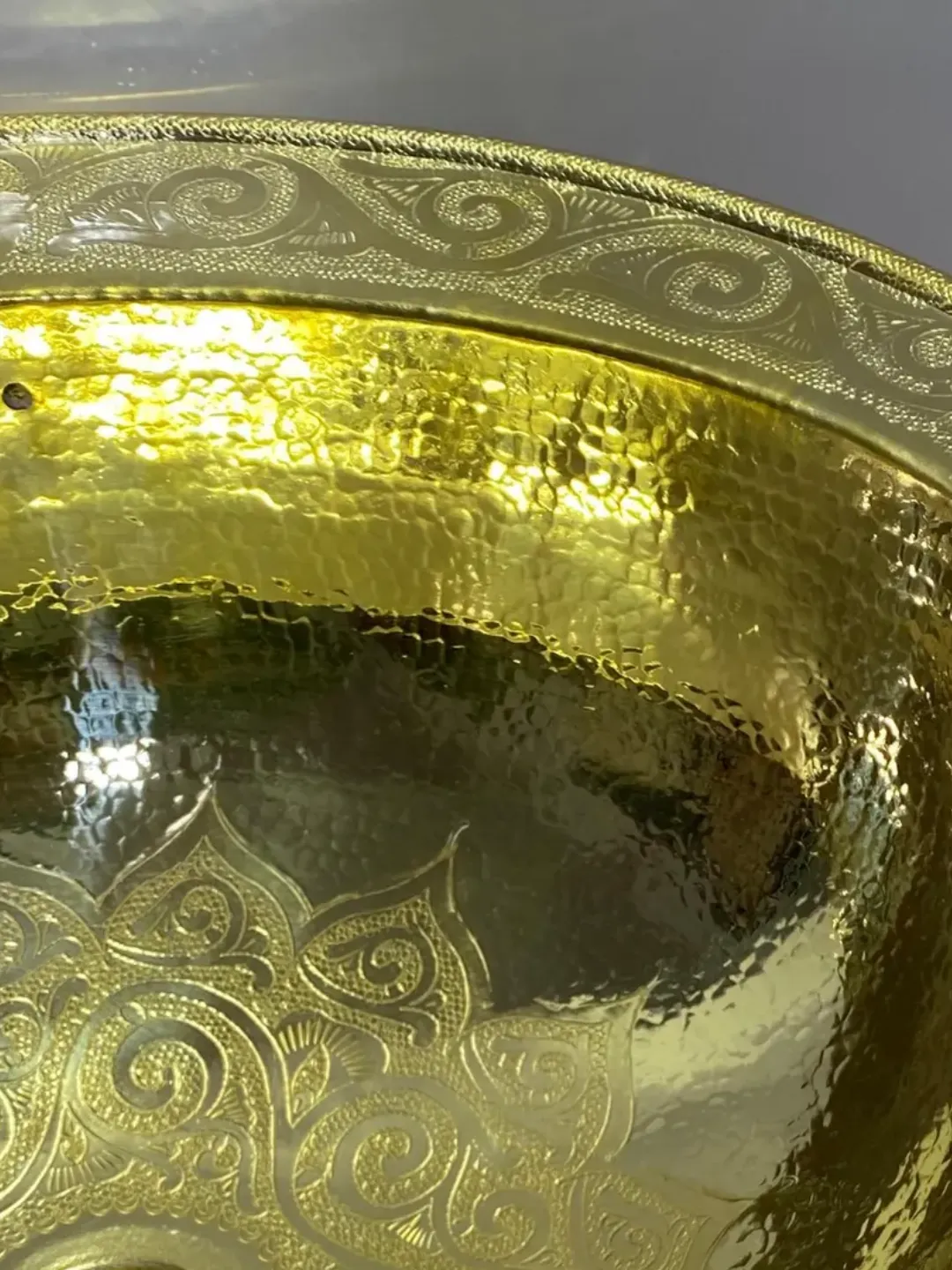 Hand-Hammered Brass Basin from Marrakech — 48cm — view 4