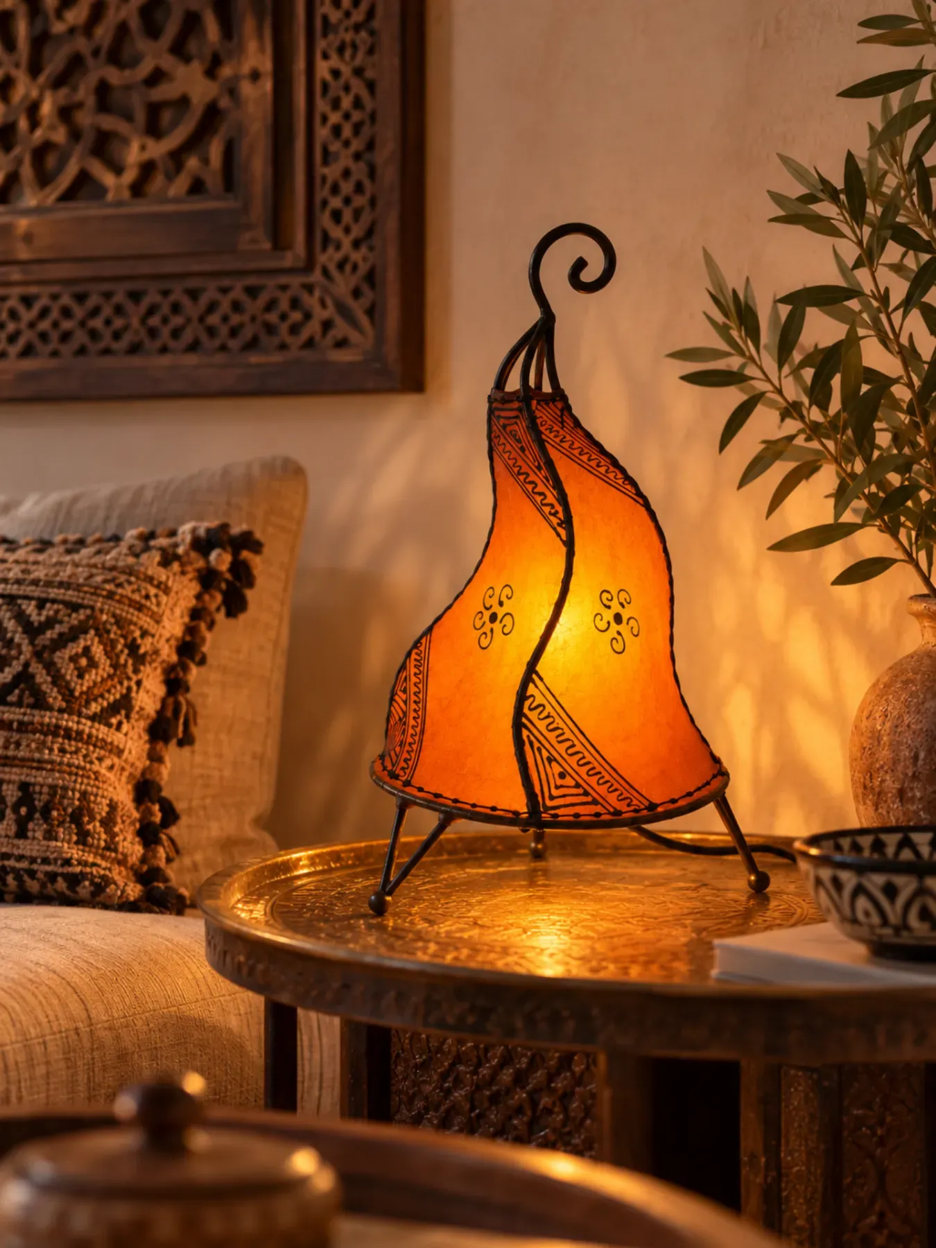 Hand-Painted Moroccan Leather Henna Table Lamp