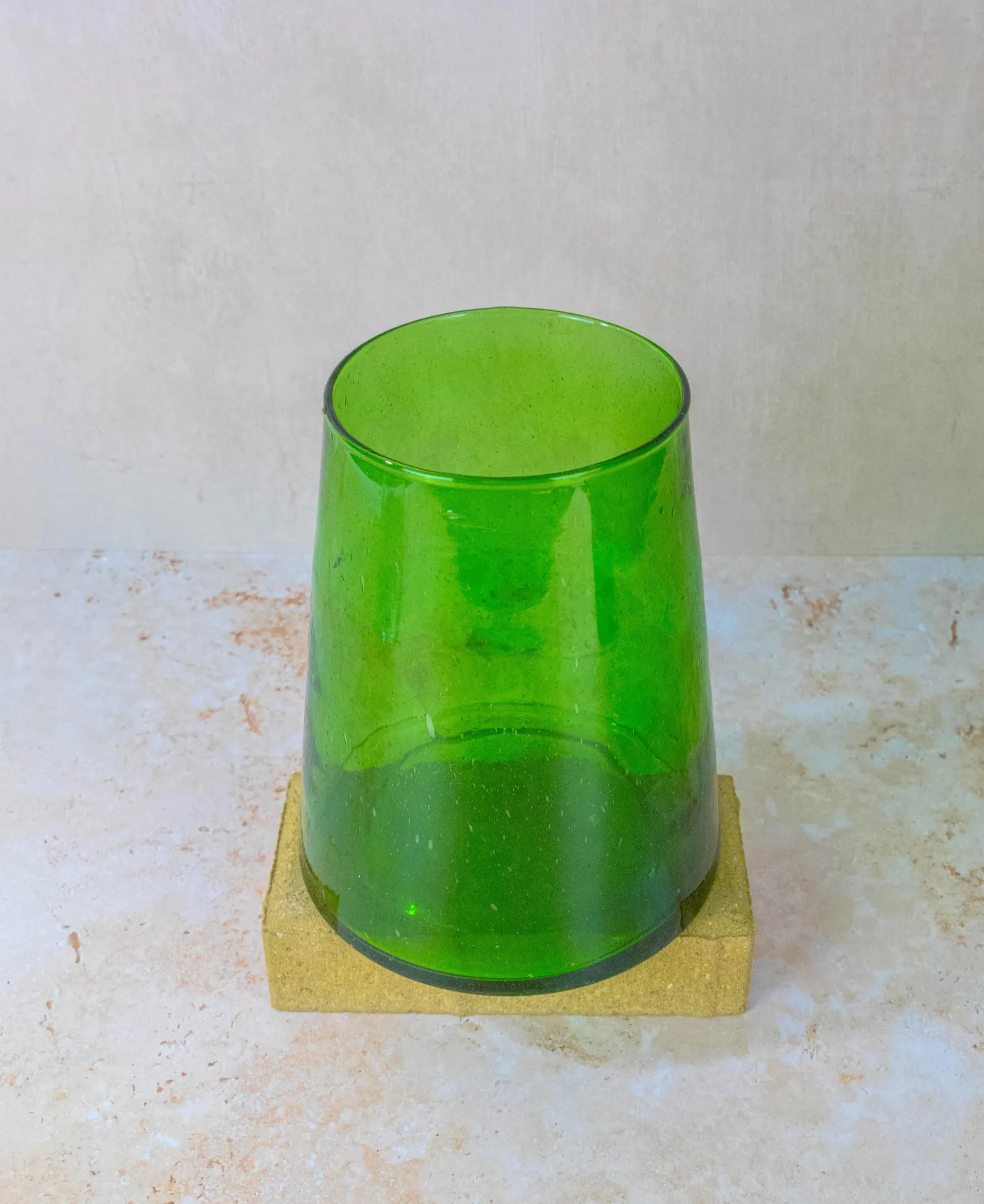Hand-Blown Beldi Glass Vase from Fès — view 10