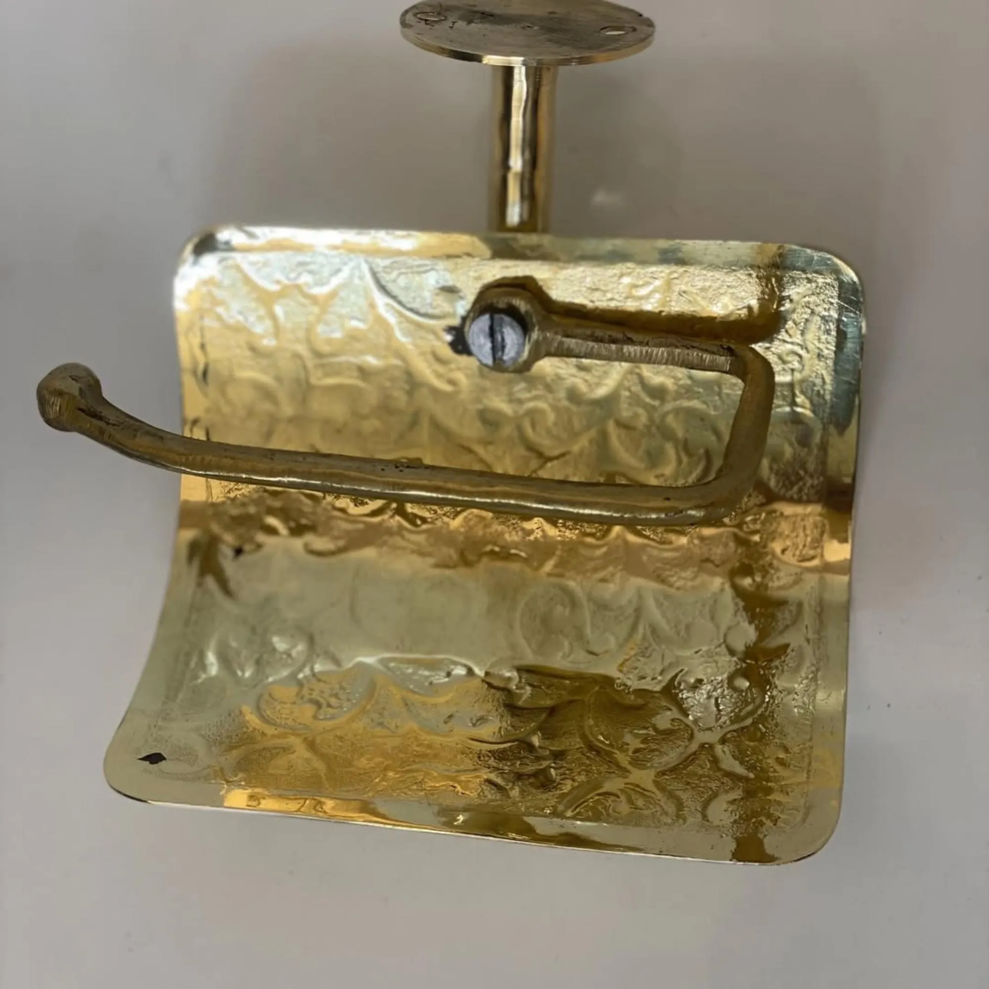 Handcrafted Brass Toilet Paper Holder with Engraved Pattern — view 2