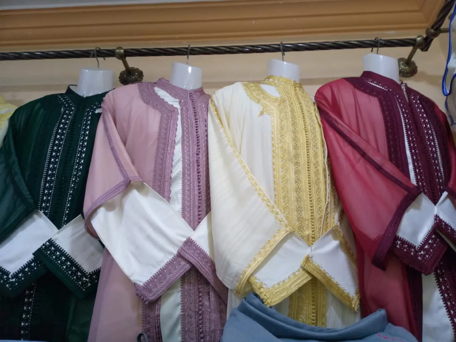Hand-Embroidered Cotton Jabador from Salé Workshops — view 6