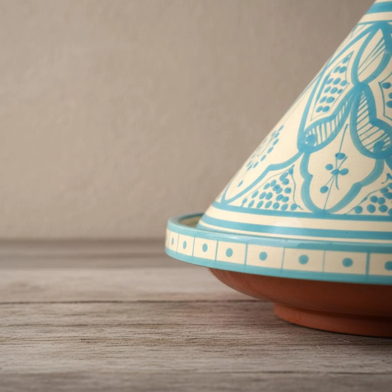 Hand-Painted Terracotta Tagine from Safi — view 6