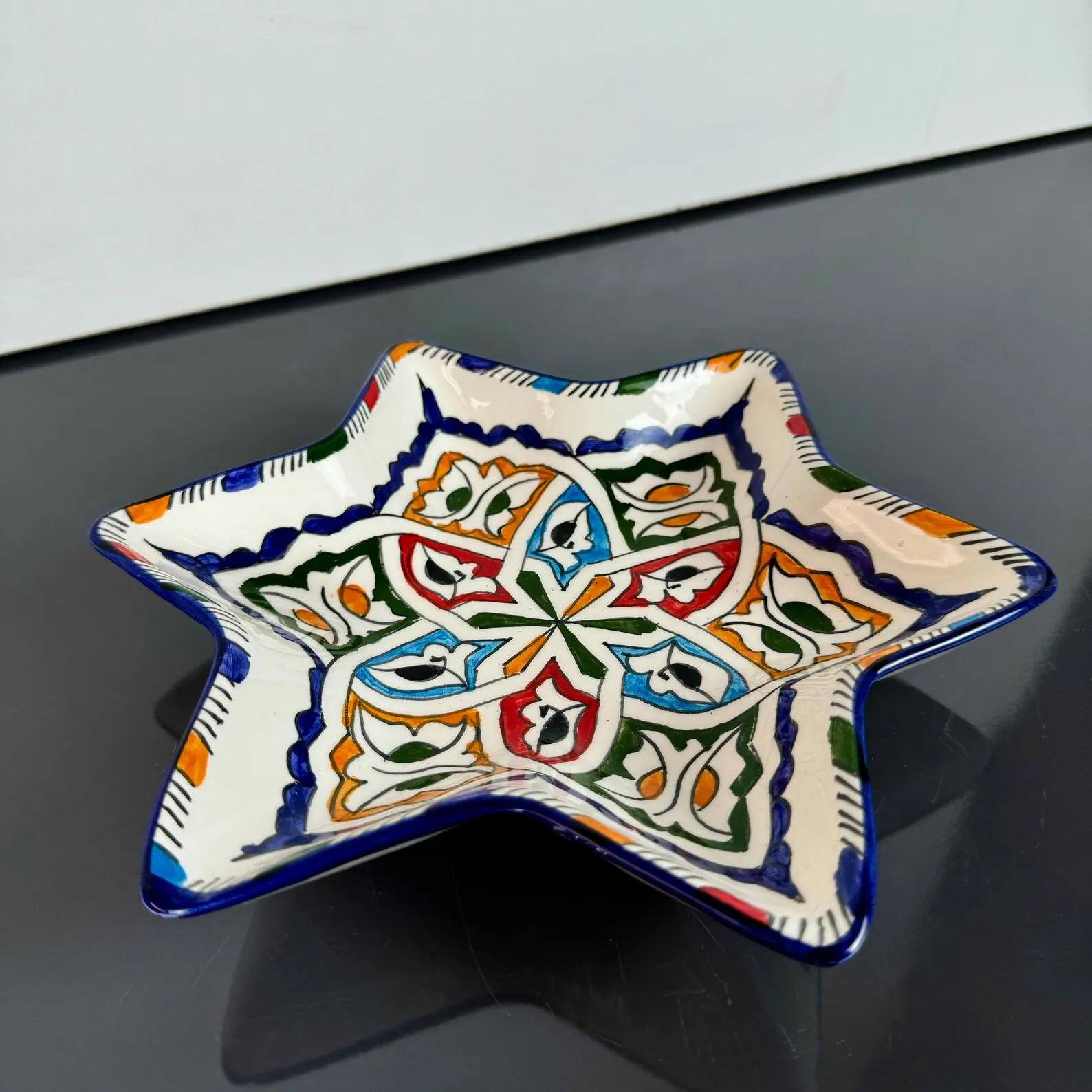 Hand-Painted Star Plate from Safi — view 4