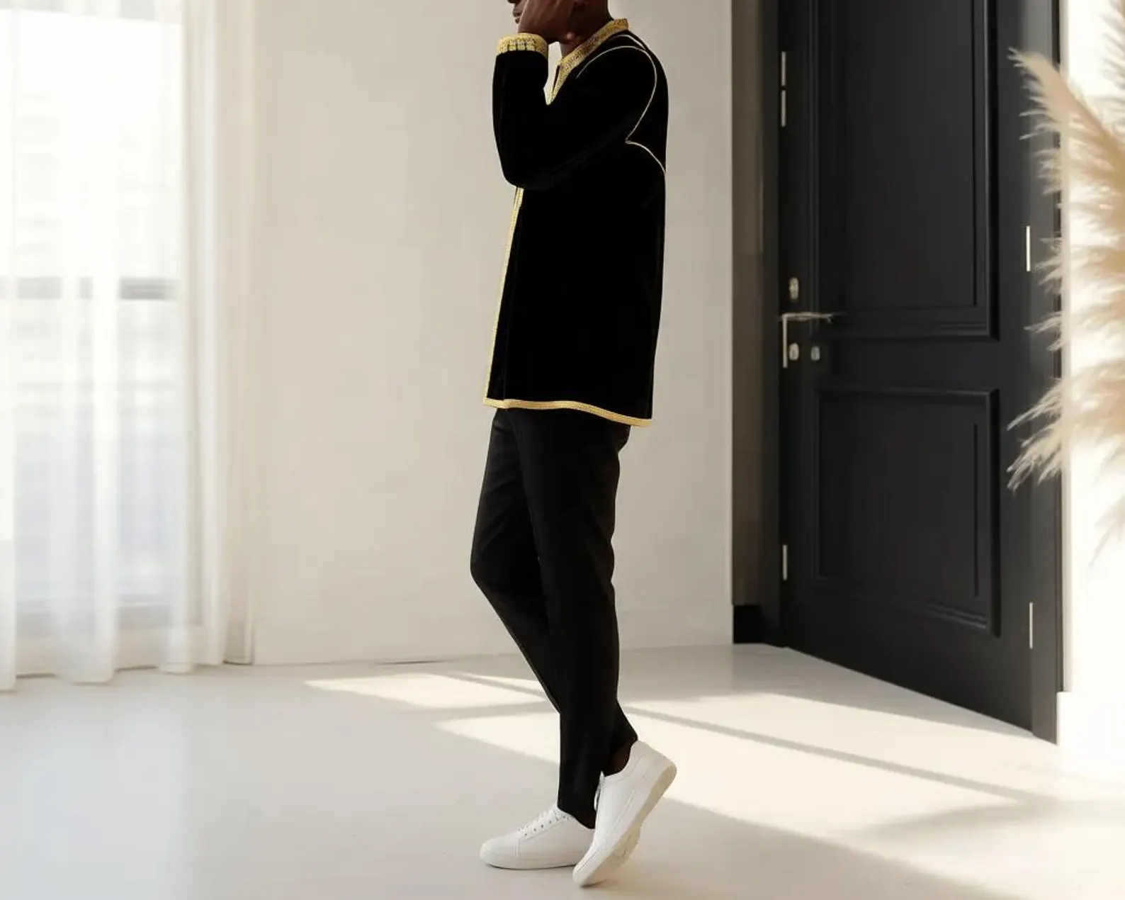 Handwoven Cotton Jabador from Salé with Embroidery — view 2