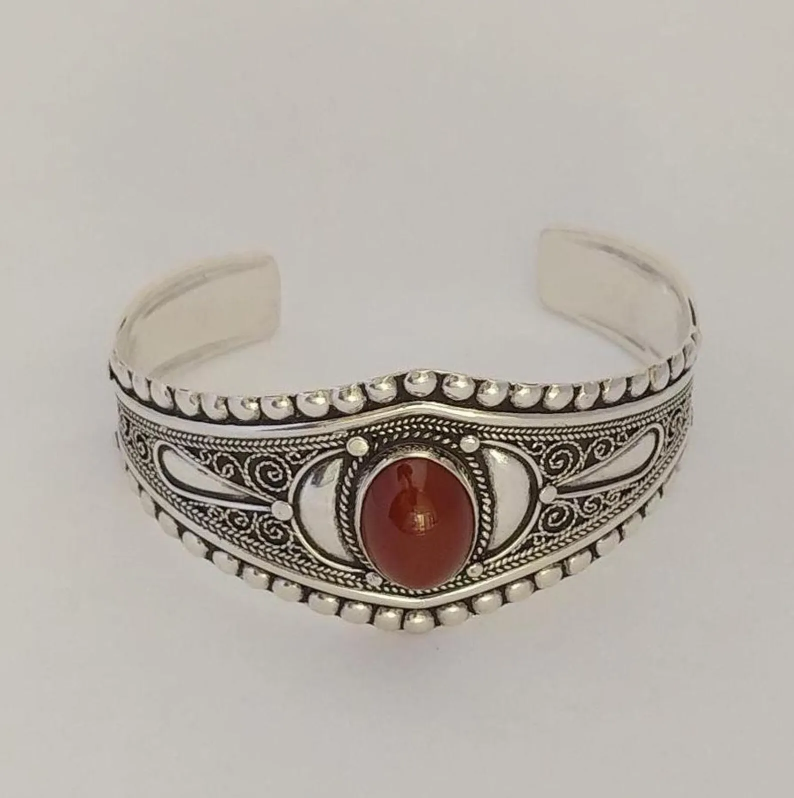 Tiznit Silver Agate Cuff with Filigree Metalwork — view 6
