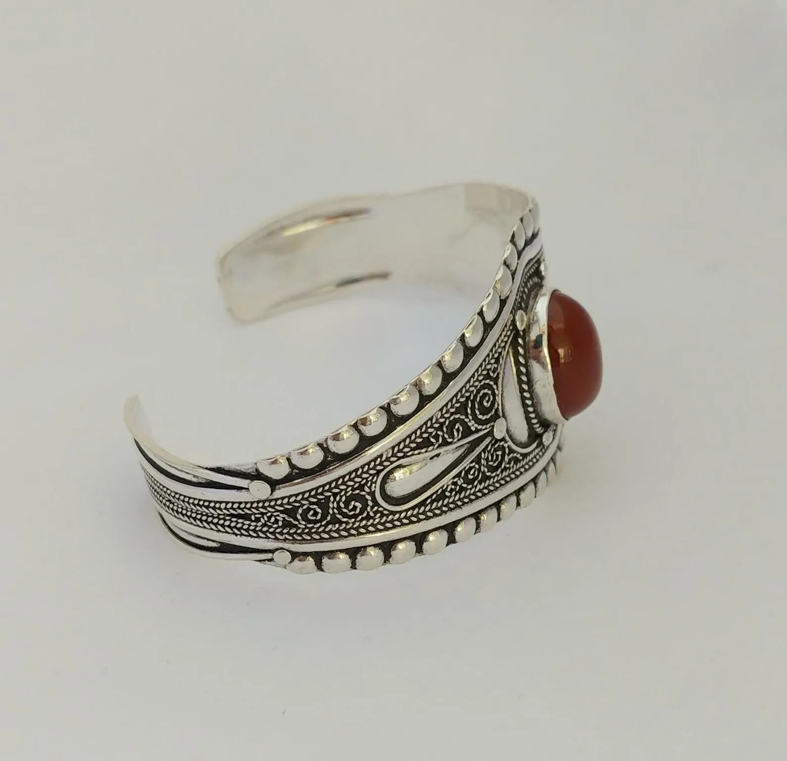 Tiznit Silver Agate Cuff with Filigree Metalwork — view 7