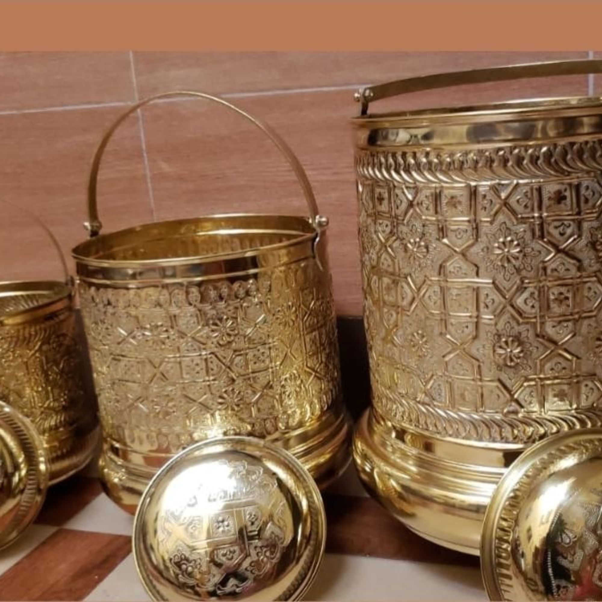 Moroccan Brass Bathroom Set – Hand-Engraved Towel Bar, Toilet Paper Holder & Wall Cup — view 11