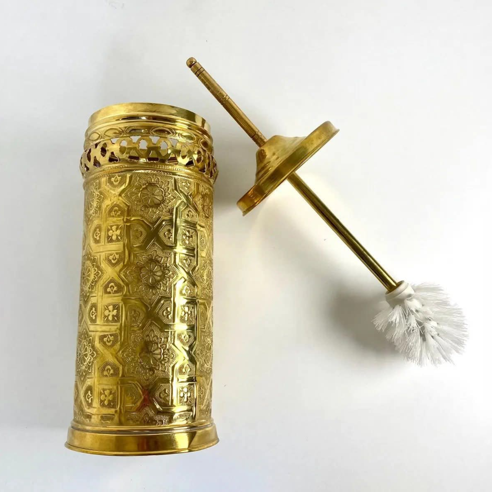 Moroccan Brass Bathroom Set – Hand-Engraved Towel Bar, Toilet Paper Holder & Wall Cup — view 7