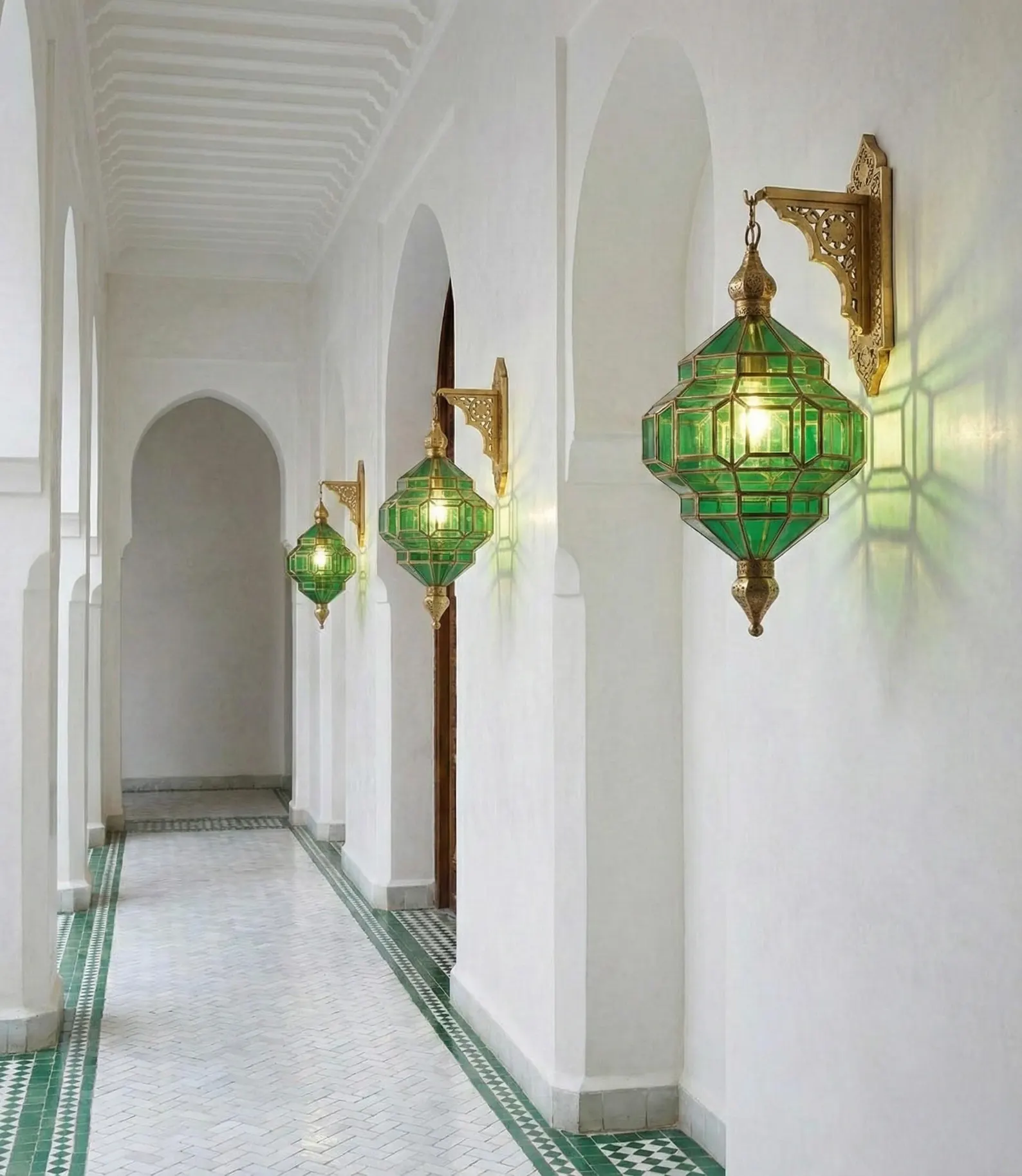 Fès Green Glass Lantern with Copper Frame — view 9