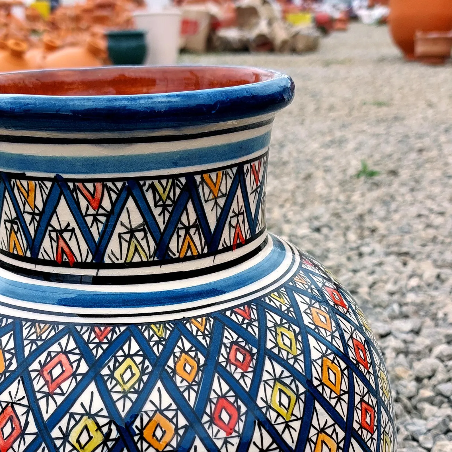 Fès Geometric Pottery Vase by maalem Najem — view 2