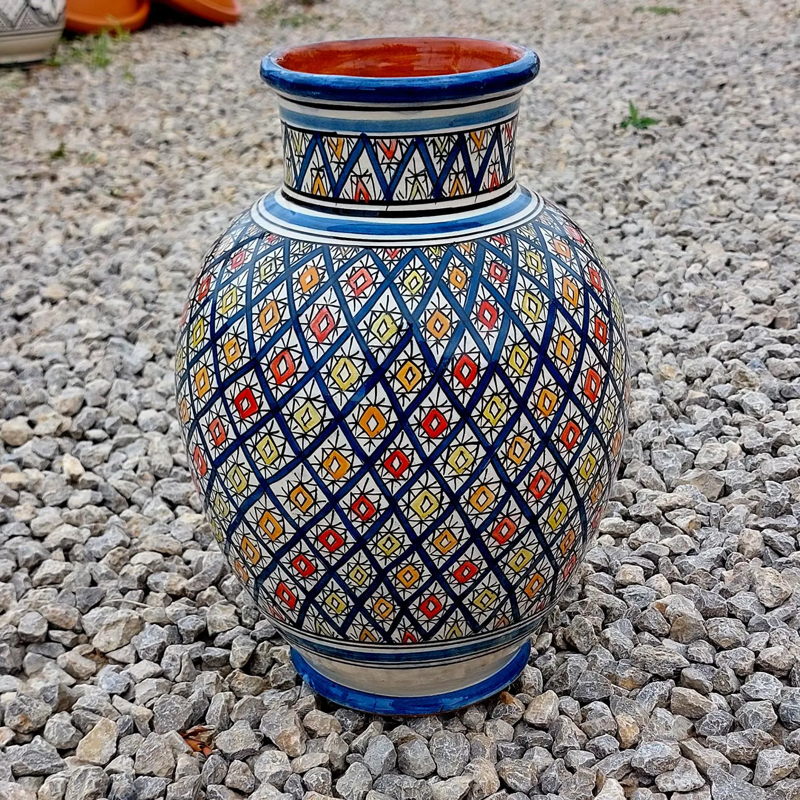 Fès Geometric Pottery Vase by maalem Najem — view 4