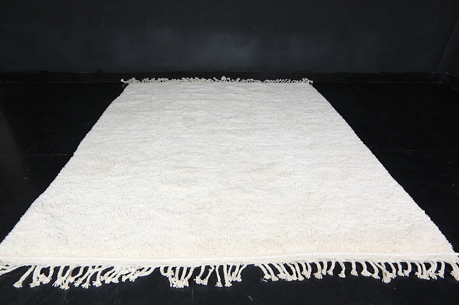 Hand-Woven Beni Ourain Wool Rug - Ivory — view 6